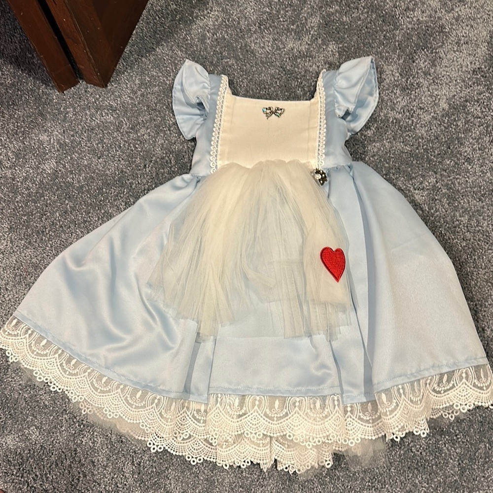Sew Chic Children’s Boutique Alice in Wonderland